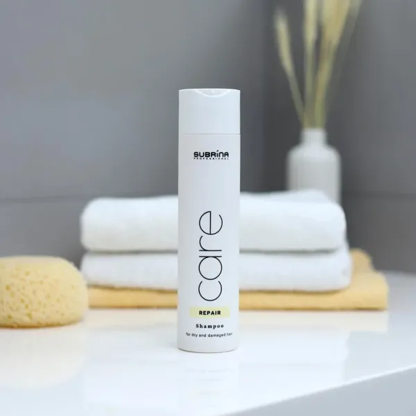 SUBRINA Professional Care Repair Sampon  Sérült, Töredezett Hajra 250 ml  60257
